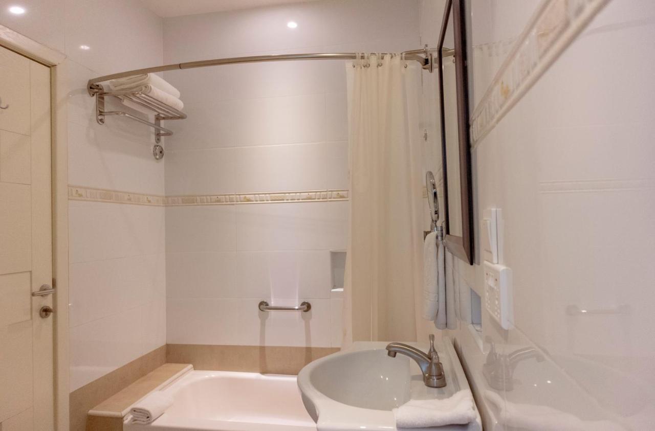 Frederick'S Lodge Kumasi Luaran gambar